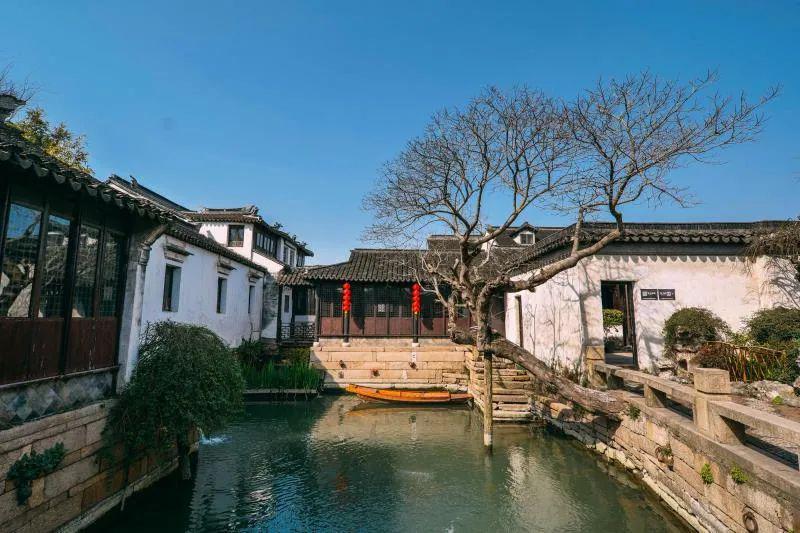 老师选我女儿跳舞，昨天又给孩子取消资格，不让跳了，六一表演，除了没有给老师送礼，我想不出其他理由？游戏画面