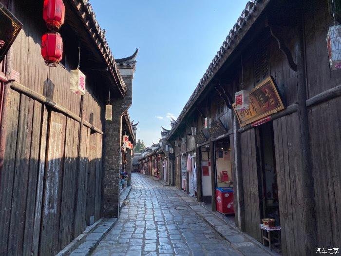 逃离粉红岛